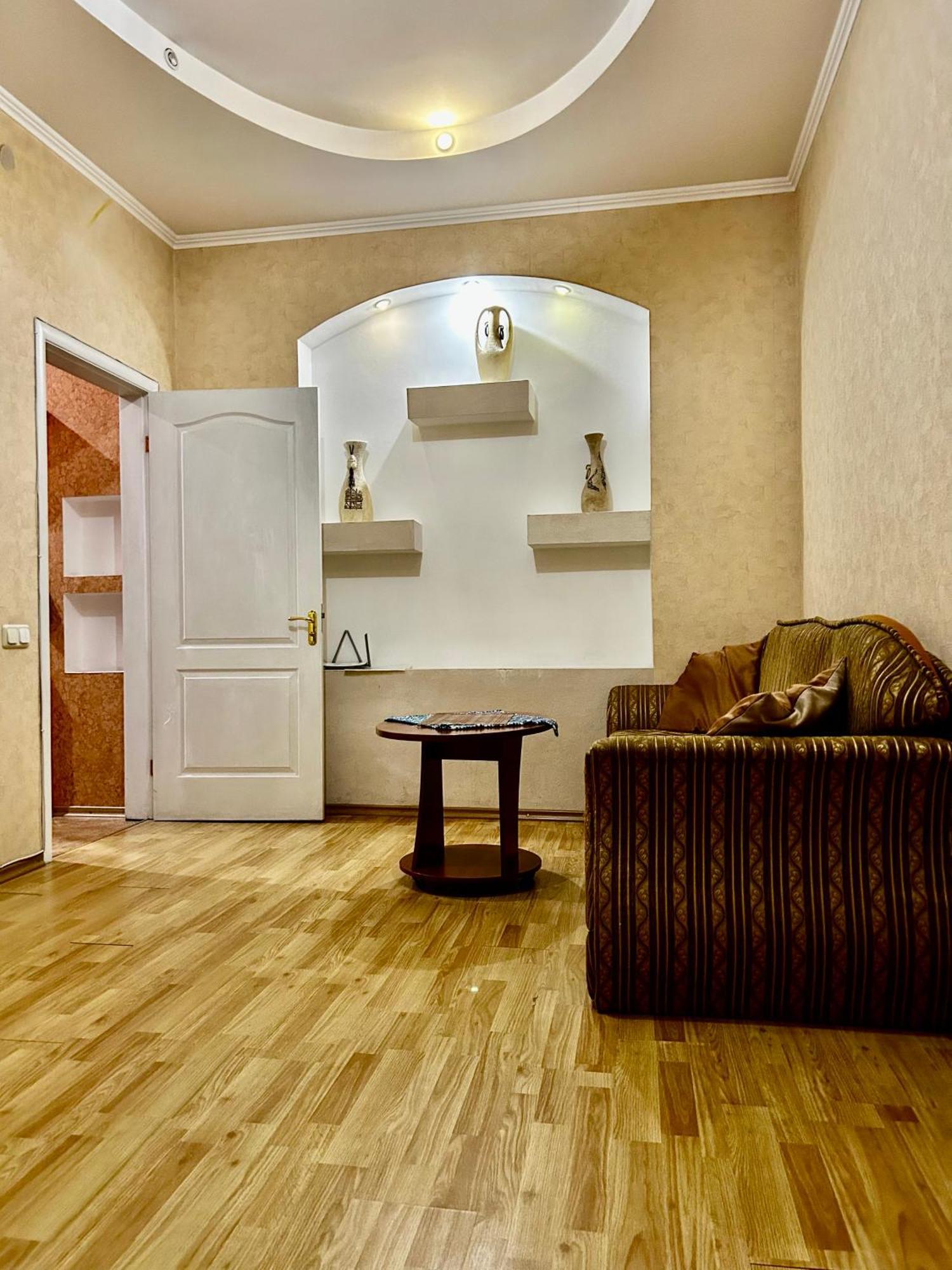 Apartment Near Train Station And Close To City Center Київ Екстер'єр фото